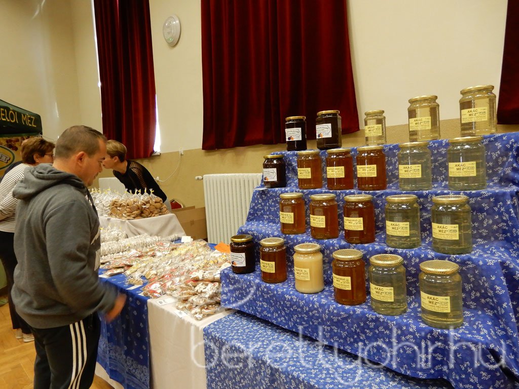 IX. Bihari Mézesnap 14